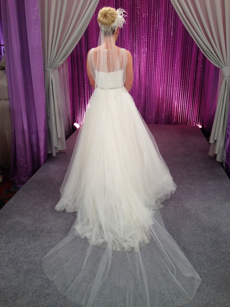 I chose a simple, sheer, long veil from Malis Henderson for Kelsey.